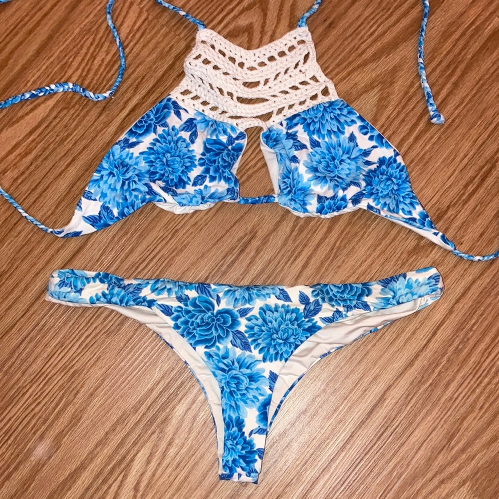 Frankie’s Bikini